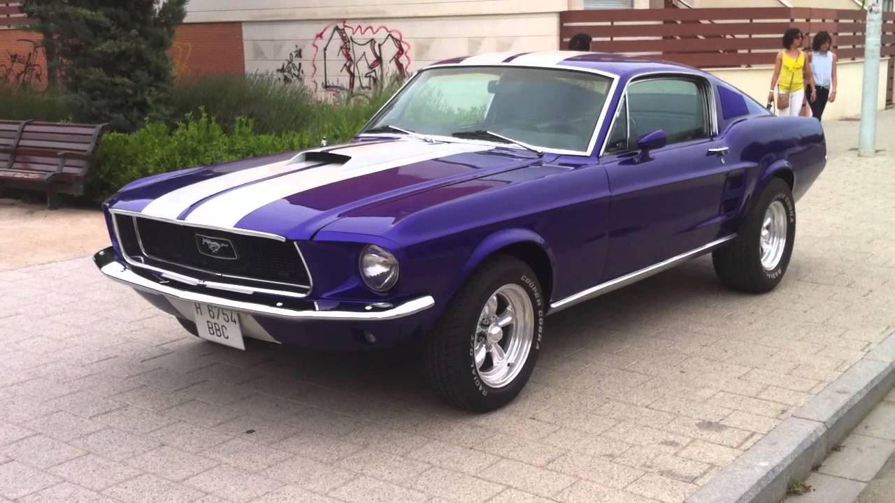 Мустанг 67. Фастбэк Mustang 67 года. Мустанг 67 вишнёвый. 65 Мустанг Fastback фиолетовый.