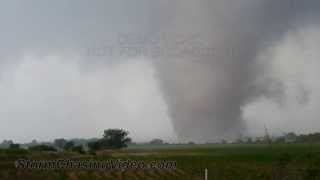 5/19/2013 Deadly Oklahoma Extreme Tornado Video(Brandon Sullivan and his crew documented multiple strong to deadly violent tornadoes today across central Oklahoma. The first shot is approx 2 miles west of ..., 2013-05-20T03:12:20.000Z)