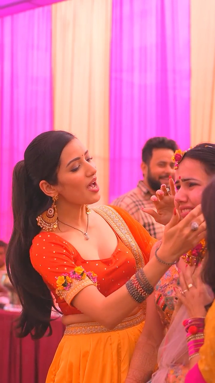 Sabko Rula Diya ? #neetubisht #youtubeshorts #wedding #weddingdance #lakhneet #vidai #shorts