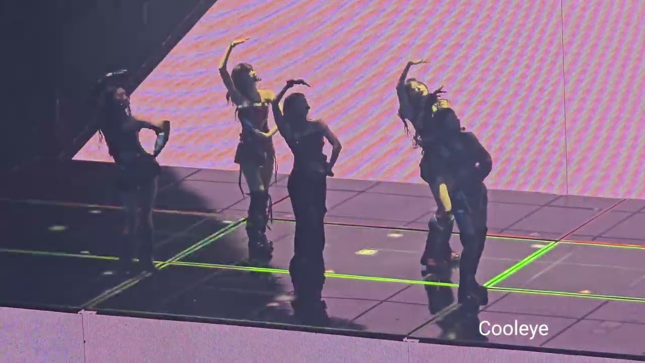 Easy Crazy Hot Encore in SEOUL Day 2 Stage K. SPAGHETTI + Chasing lightning + 이브,  프시케 그리고 푸른 수염의 아내