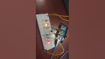 Práctica 4, (en realidad 12) Semáforo inteligente con Arduino — Sistemas embebidos
