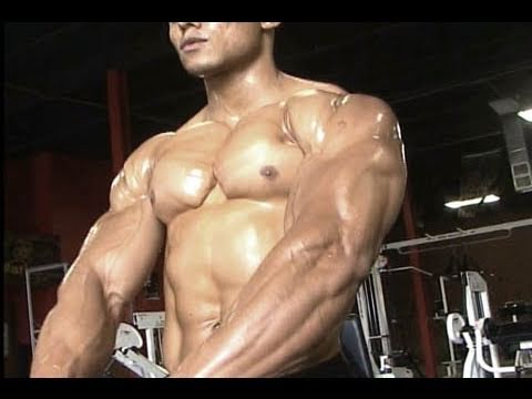 Bodybuilding clips - MostMuscular.Com ULTRA - April 2011