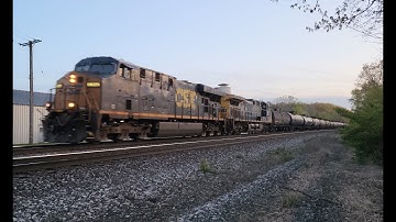 Long CSX Freight M560 - ES40DC #5314 1st Generation K5HL & YN2 AC4400CW #487 - Orange MOW Hoppers