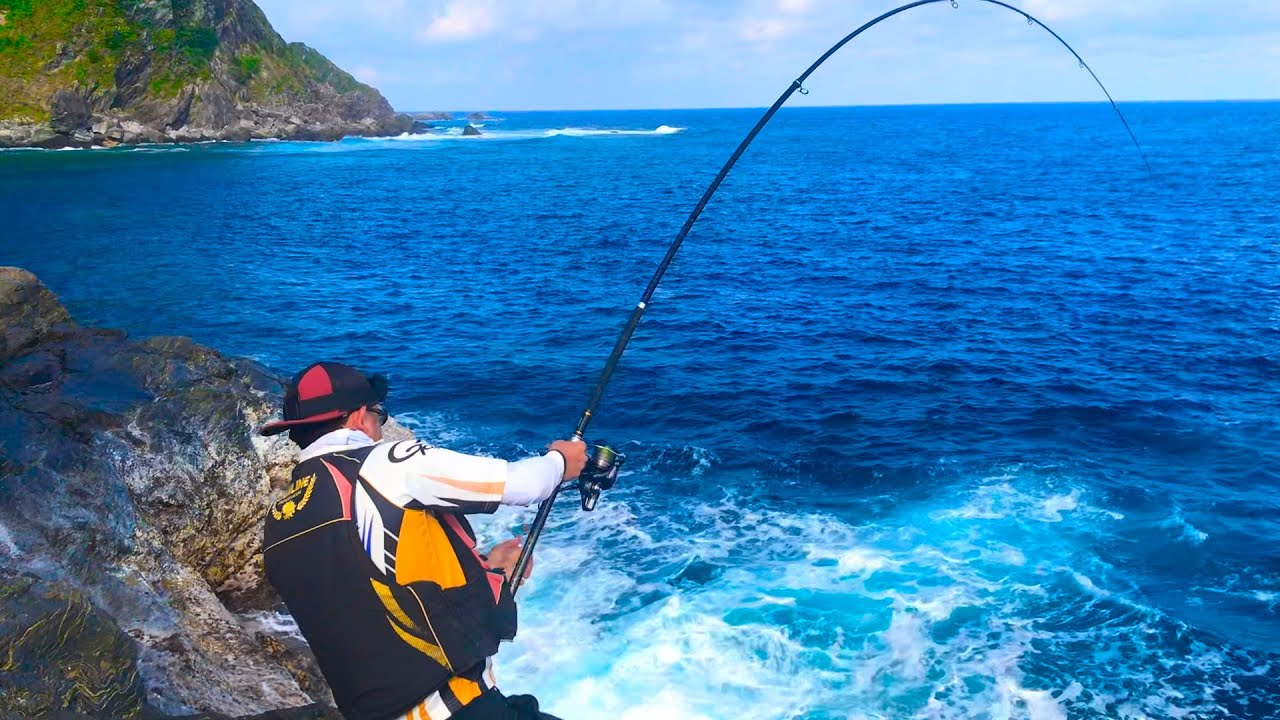 美作で超大物がかかり一時騒然...磯大パニック【釣りコラボ】
