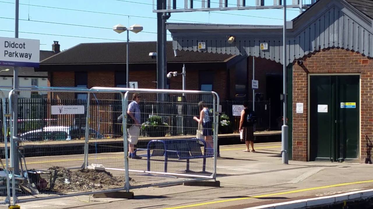 Trains at Didcot parkway 26.8.16 by Archie Part 1 - YouTube