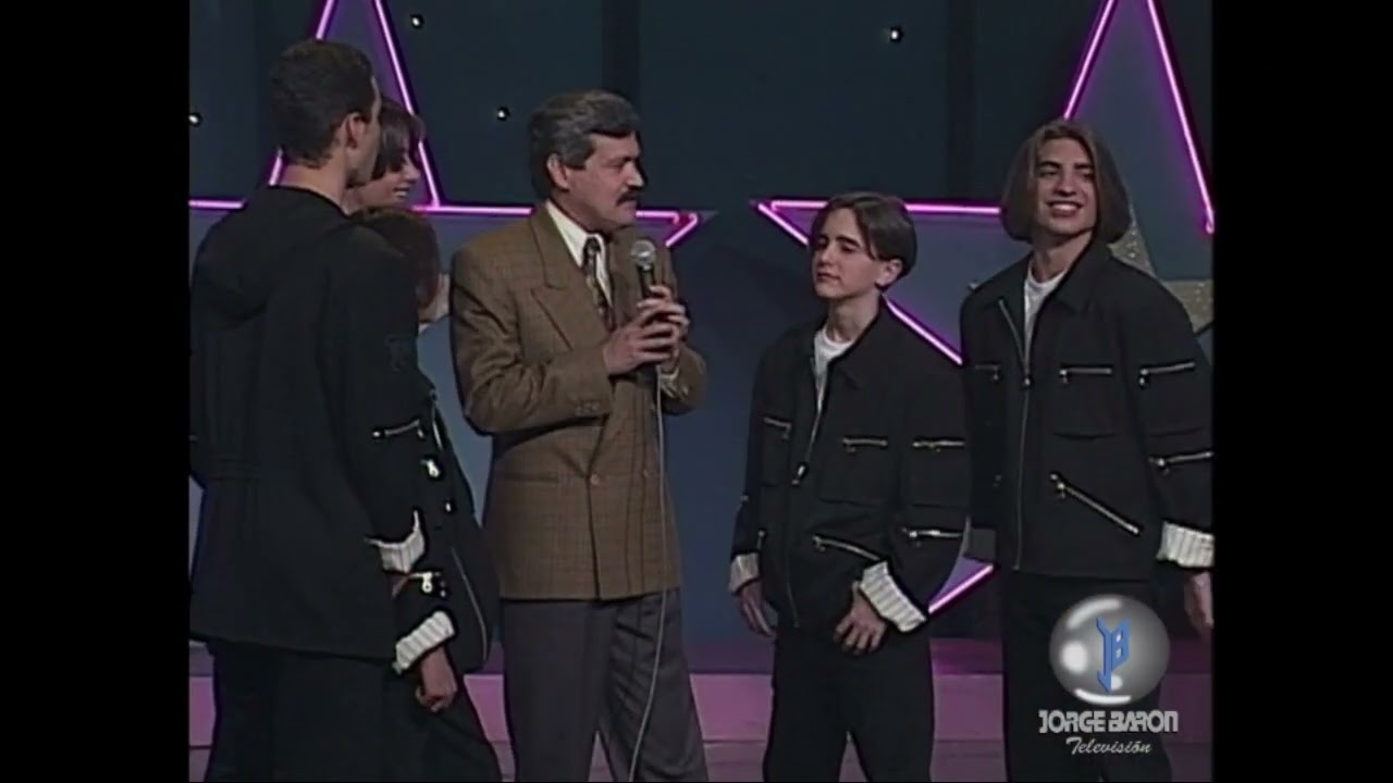 Menudo | Bajo La Luna | El Show De Las Estrellas