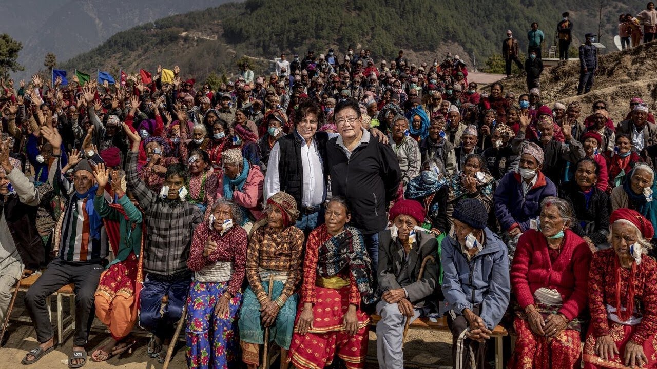 How Tej Kohli & Dr Sanduk Ruit Are Fighting Poverty By Curing Blindness ...