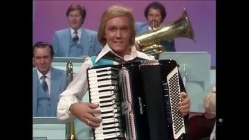 BEER BARREL POLKA ... LAWRENCE WELK TV SHOW (1981)