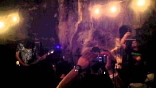 Keris Songsang - Farasu (Hitam-Hitam Dalam Gua Vol 2)