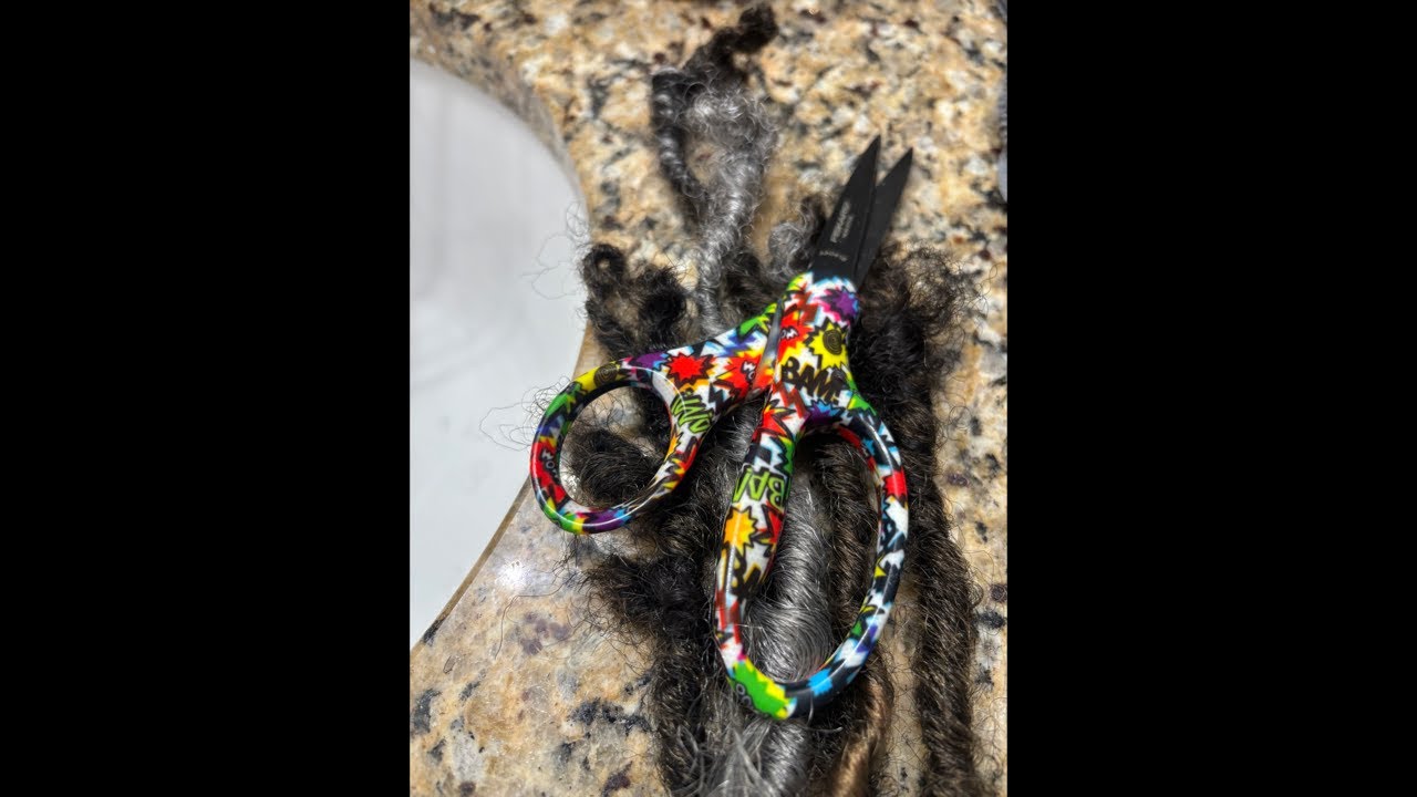 It’s MeLissaB is live! Hair day! The takedown 