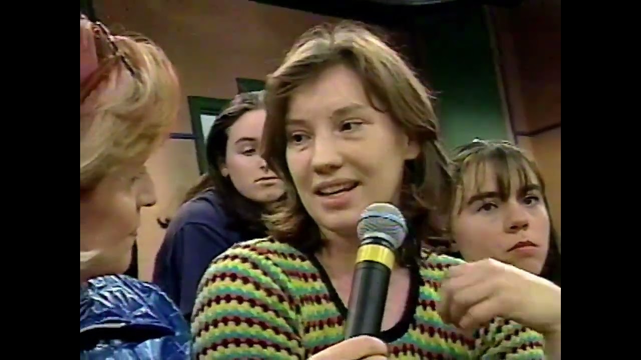 Claire Lamarche – En vedette punks grunges ravers, la mode des ados, TVA 1997