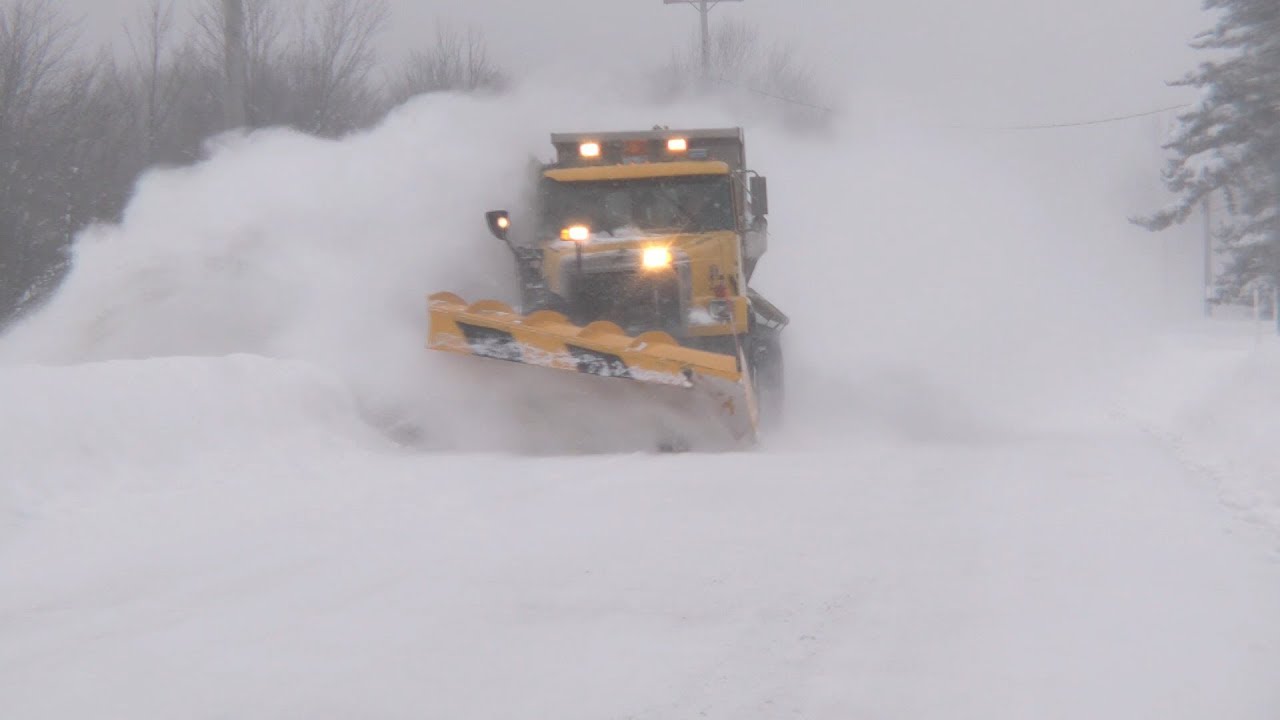 Extremely Deep Lake Effect Snow - Smartville, NY - 12/13/2017