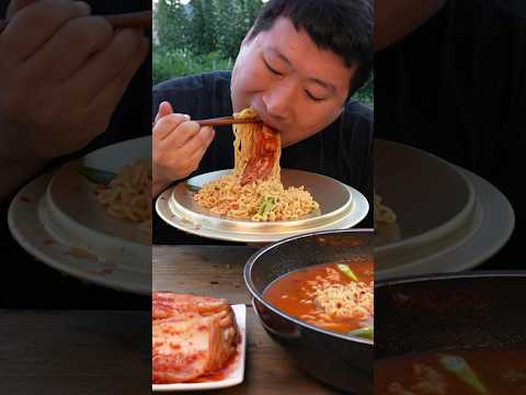 <strong>파</strong> 계란 넣고 김치랑 <strong>라면</strong> 후루룩! #먹방 #shorts #요리