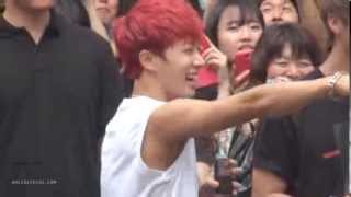 130802 연예가중계 게릴라데이트 기광 내 사랑은 You! by HOLIDAY