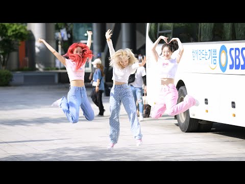 [8K] 점프하는 이달의 소녀 이브 하슬 희진 출근길 직캠 @ 박소현의 러브게임 | 220621 | by -wA-