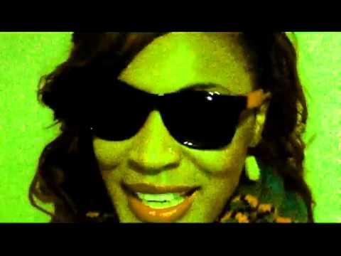 promoter flank Tenza Represents For HDMwas.com #BigUp @TenzaFoster