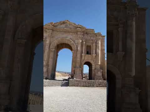 Jerash - Arch