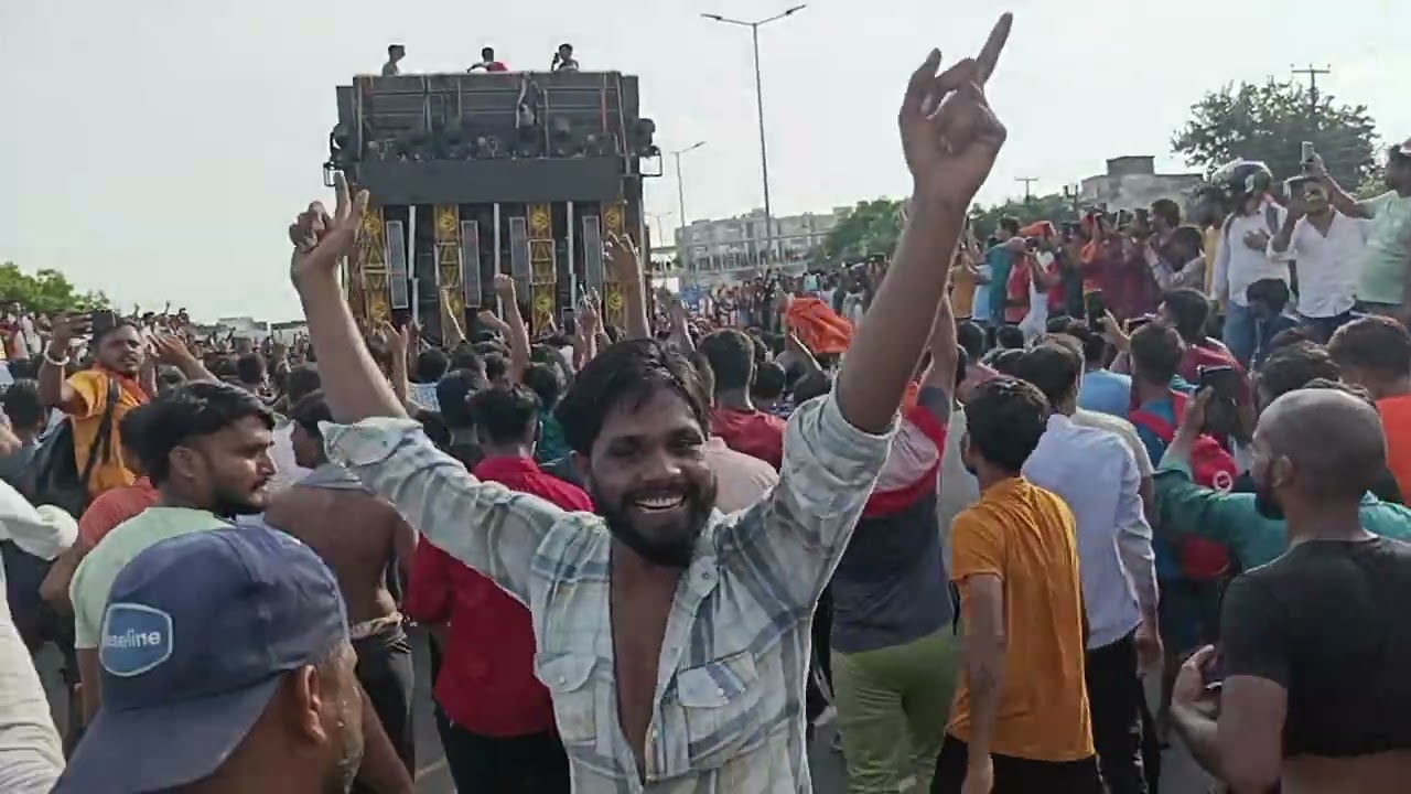 fell the bass🫨 it's dj sarzen 😈