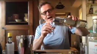 Dos Hombres Mezcal cocktail recipe featuring 'Breaking Bad' stars Bryan Cranston and Aaron Paul