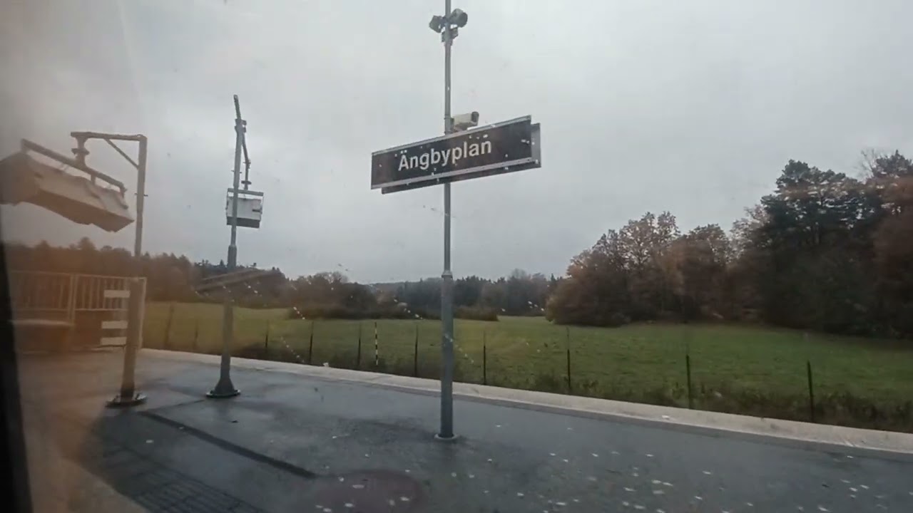 Tunnelbanan Från Vällingby Till Skogskyrkogården