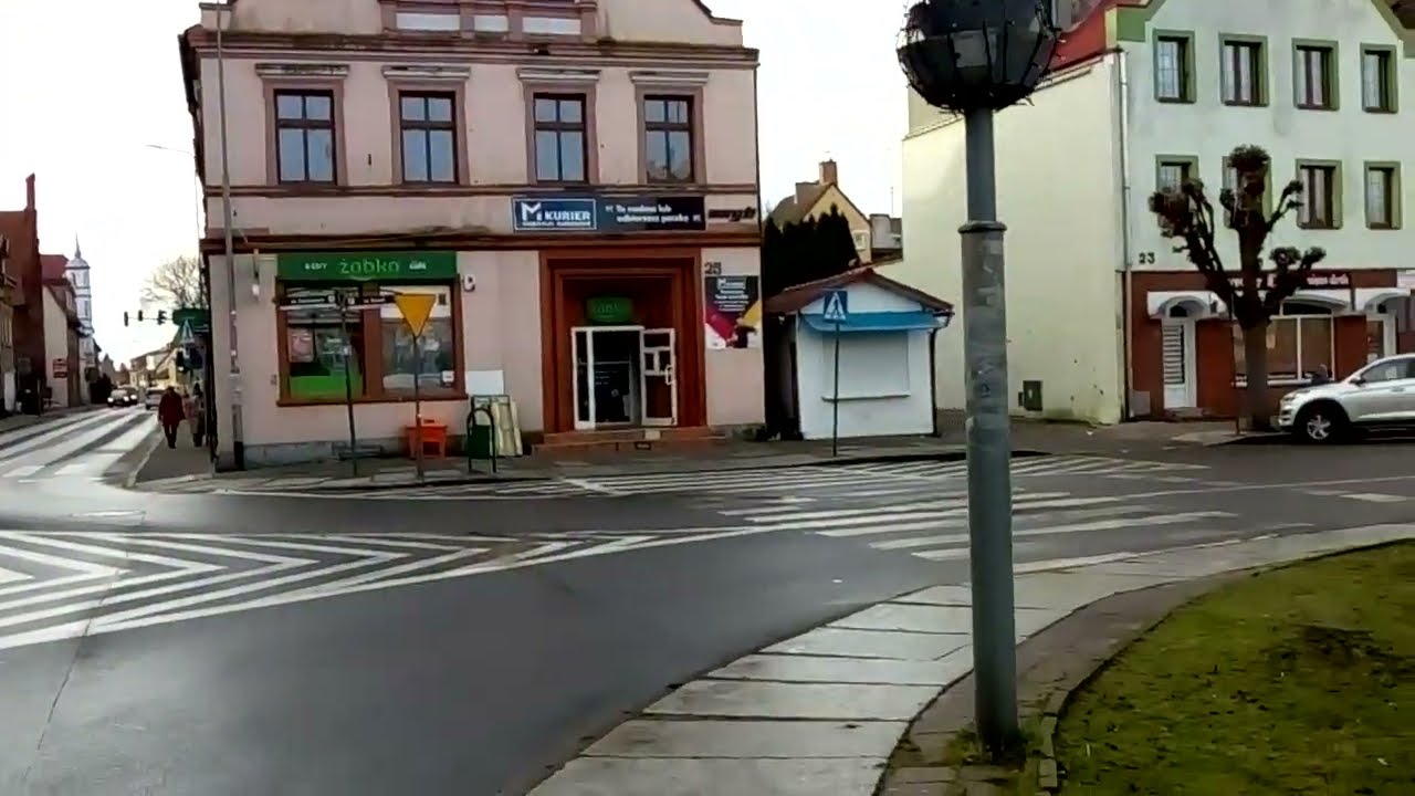 Rynek / Kościół w Trzebiatowie - niedziela 2023.12.31 - kanał Veto