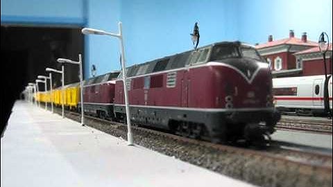 Märklin BR221 Double Header Start up