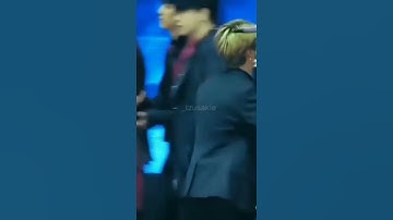 Jimin running to Eunwoo and hugging him🥺🥰💜
