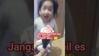 Jangam ambil es cream aku..jangannn..#jangan #escream #icecream #shortsviral