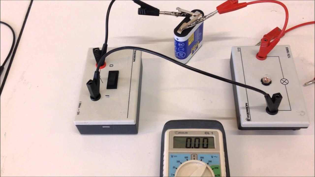 Brancher un ampèremètre dans un circuit électrique - YouTube