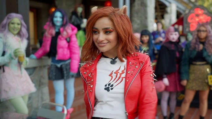 Watch Paramount +: Monster High 2, Meet The Class Of Monster High 2