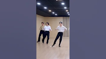 اغنيه الو الو باغو باغو على جونغكوك Bts Bangtan Shorts Btsarmy تاي الي Mybtsstory 