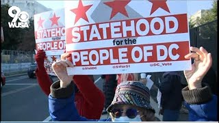 How does a territory like DC become a state?
