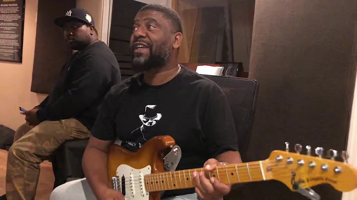 Legendary guitarist Jubu Smith,  dropping knowledg...