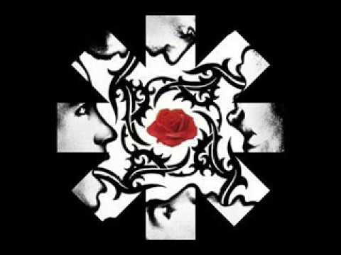 在 YouTube 上觀看「Red Hot Chili Peppers If You Have To Ask live 1992 Frusciante ruining backing vocals deliberately」