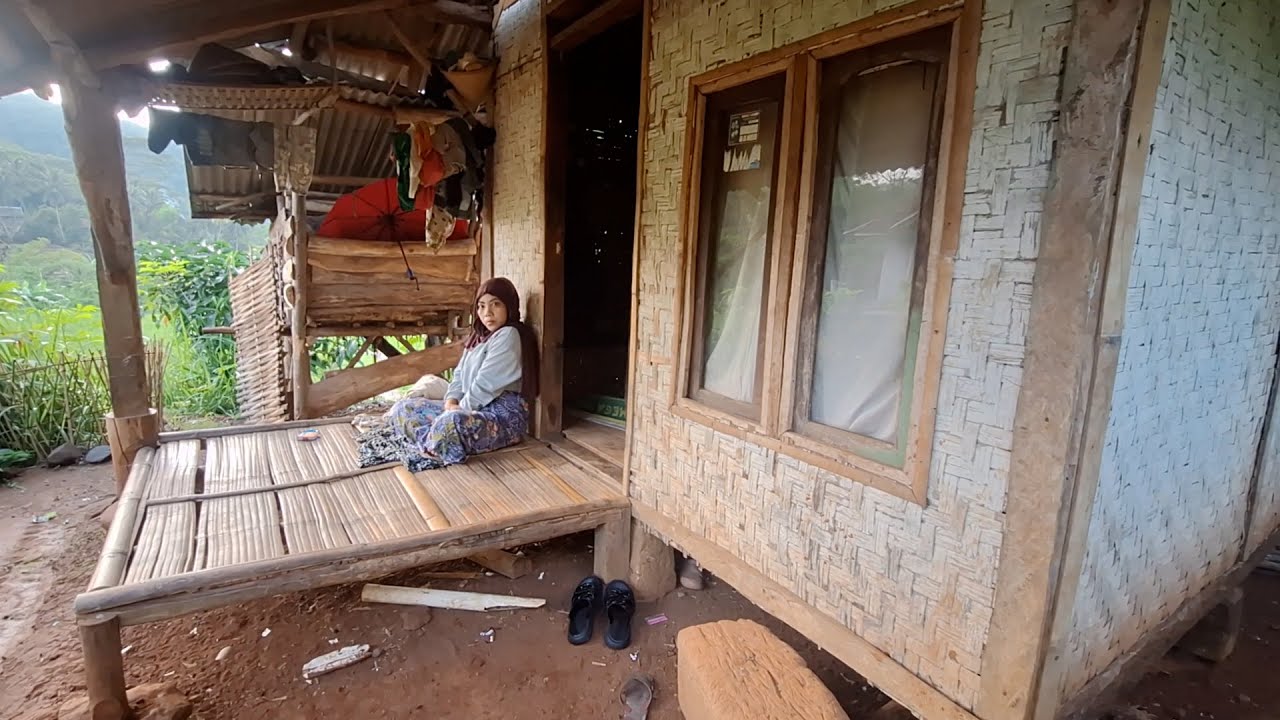 Hidup di desa, Hujan deras saat menginap di rumah warga di pelosok kampung