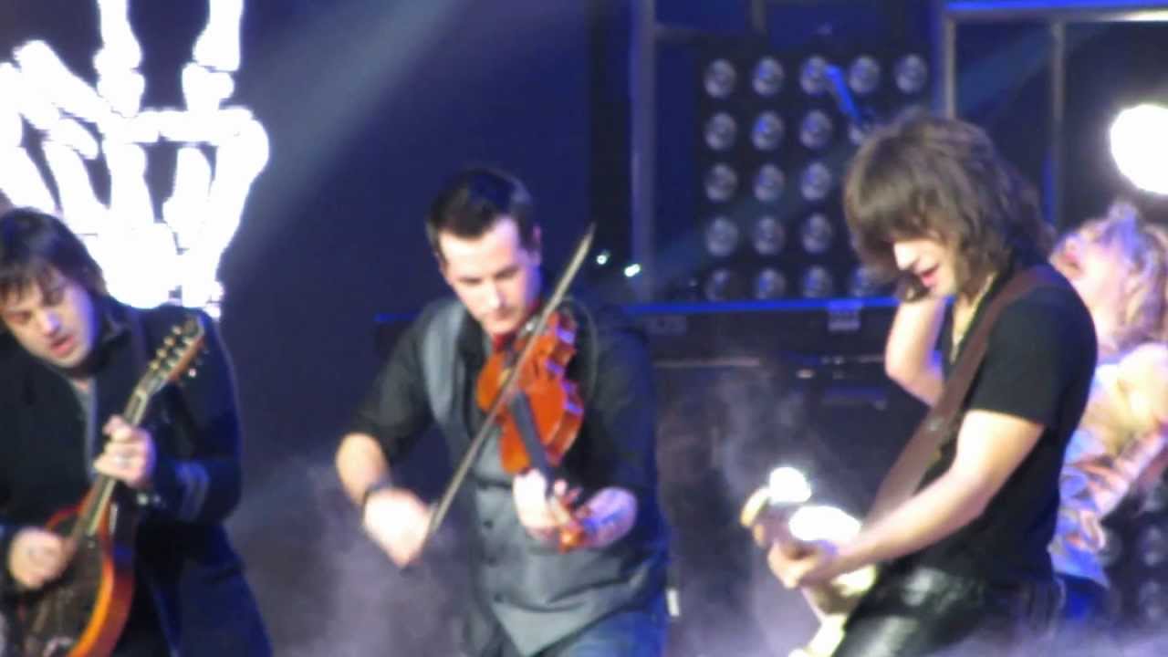 The Band Perry "Better Dig Two" Live at Rupp Arena in Lexington, KY 2-8-13