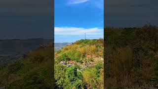Cukup duduk, diam, dan biarkan pemandangan yang berbicara. 🍃 #yogyakarta #hehaskyview #jogja #alam