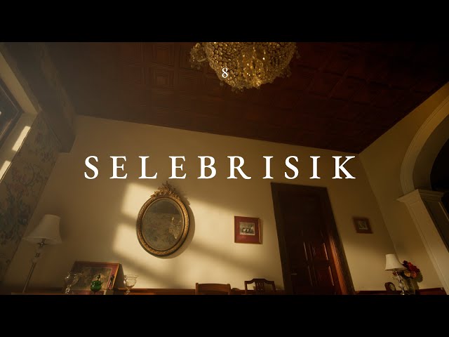 Hindia ft. Tuantigabelas, Rubina - Selebrisik (Official Lyric Video) class=