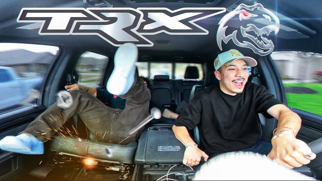 Шут с сиденьем TRX над Los Boyz!!! (Они были в бешенстве)