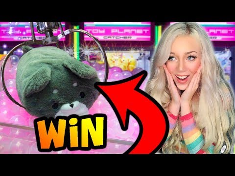 giant-claw-machine-wins-at-the-arcade!!-how-to-win-huge-prizes!!