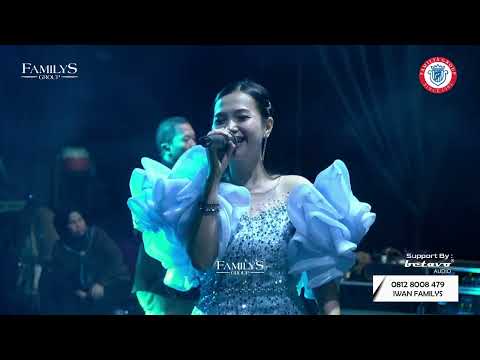 Tasya Rosmala ft Adella - Selimut Biru (Official Live Music)