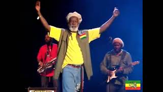 Burning Spear 2011 Audience Video