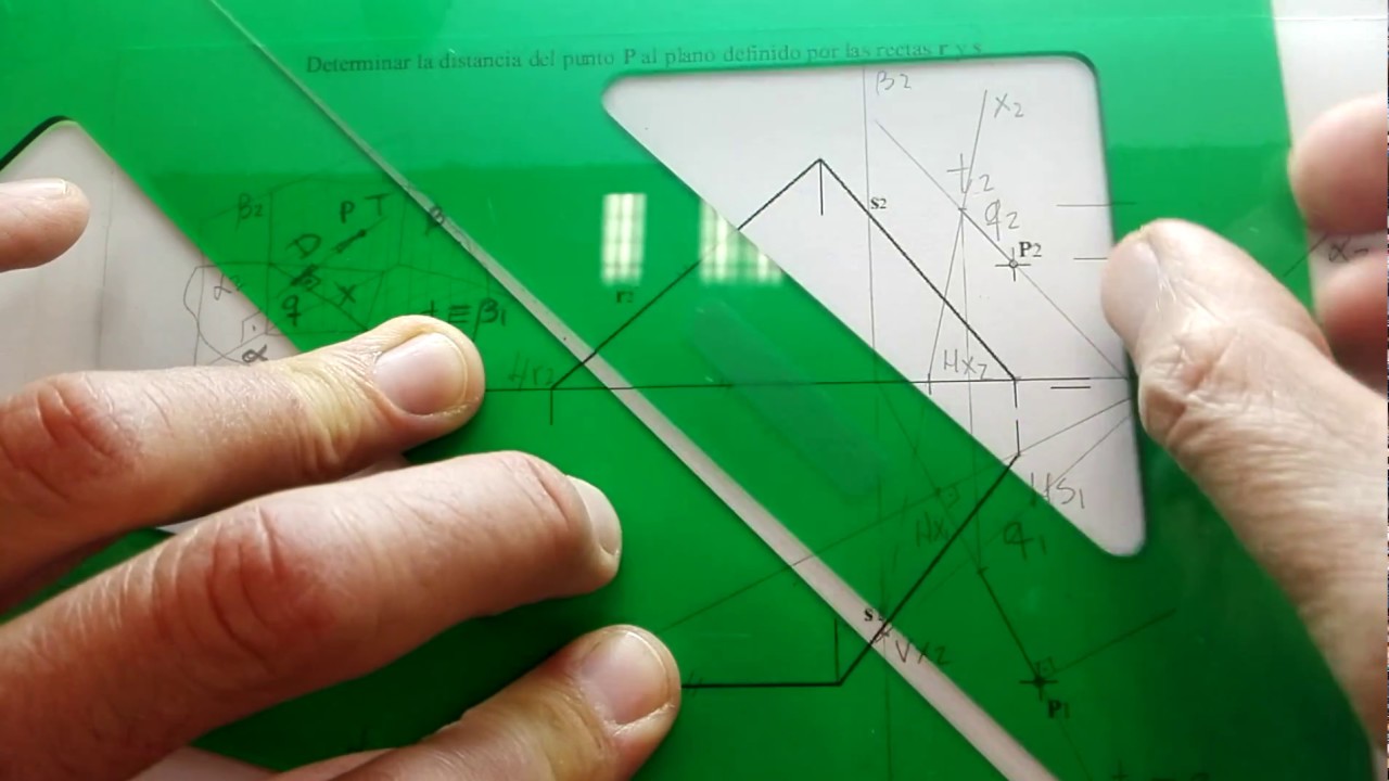DISTANCIA DE PUNTO A PLANO DEFINIDO POR DOS RECTAS . Mediante recta Perpendiculat