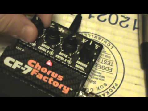 Digitech CF-7 Chorus Factory Demo - YouTube
