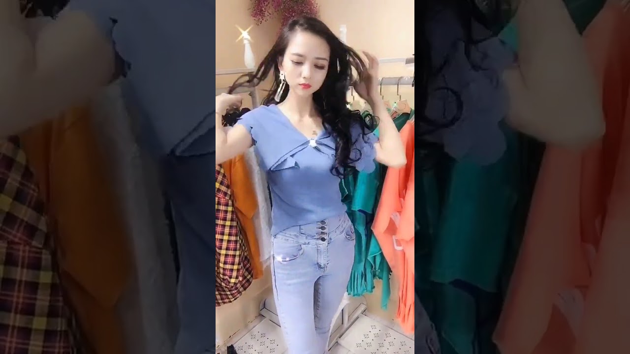 best change dress fashion show  