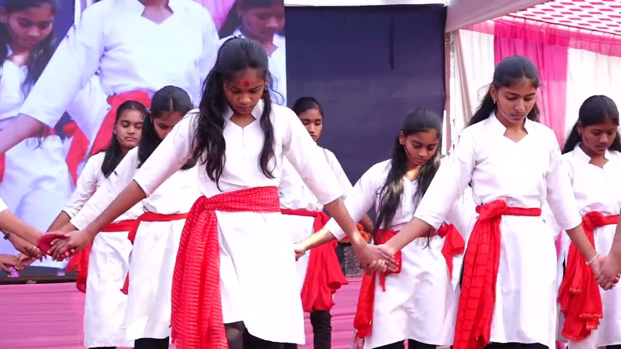 (वर्ग 8 ब) नारीशक्ती थीम प्रबोधन विद्यालय दर्यापूर, स्नेहसंमेलन 2026