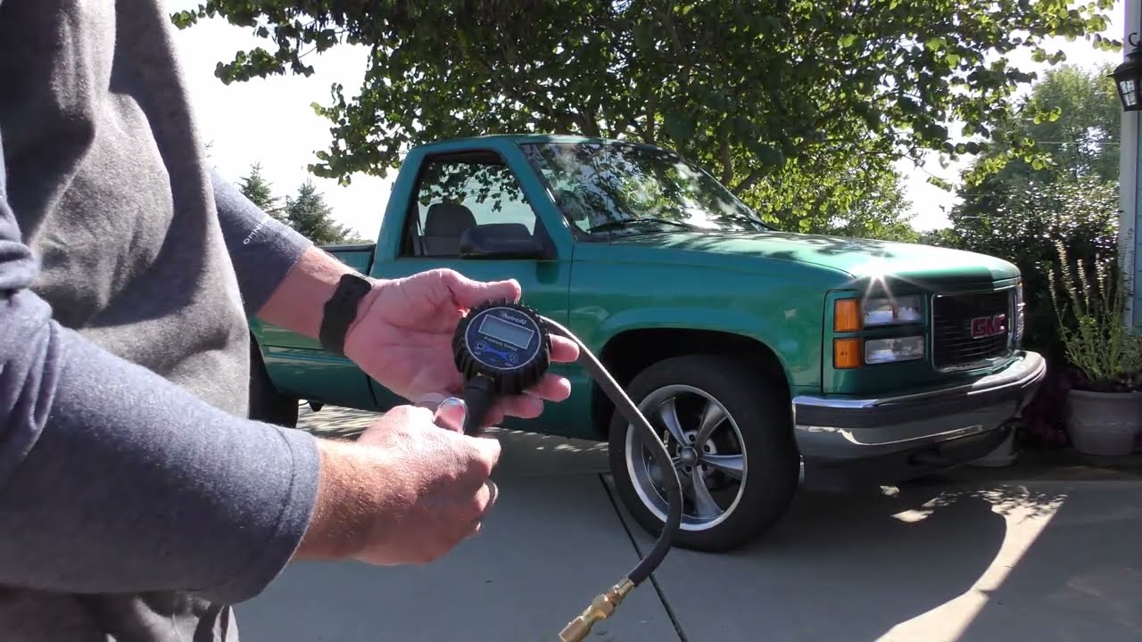 AstroAI 250 PSI Digital Tire Pressure Gauge Chuck and Inflator Review