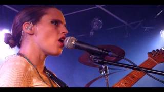 Anna Calvi - Blackout