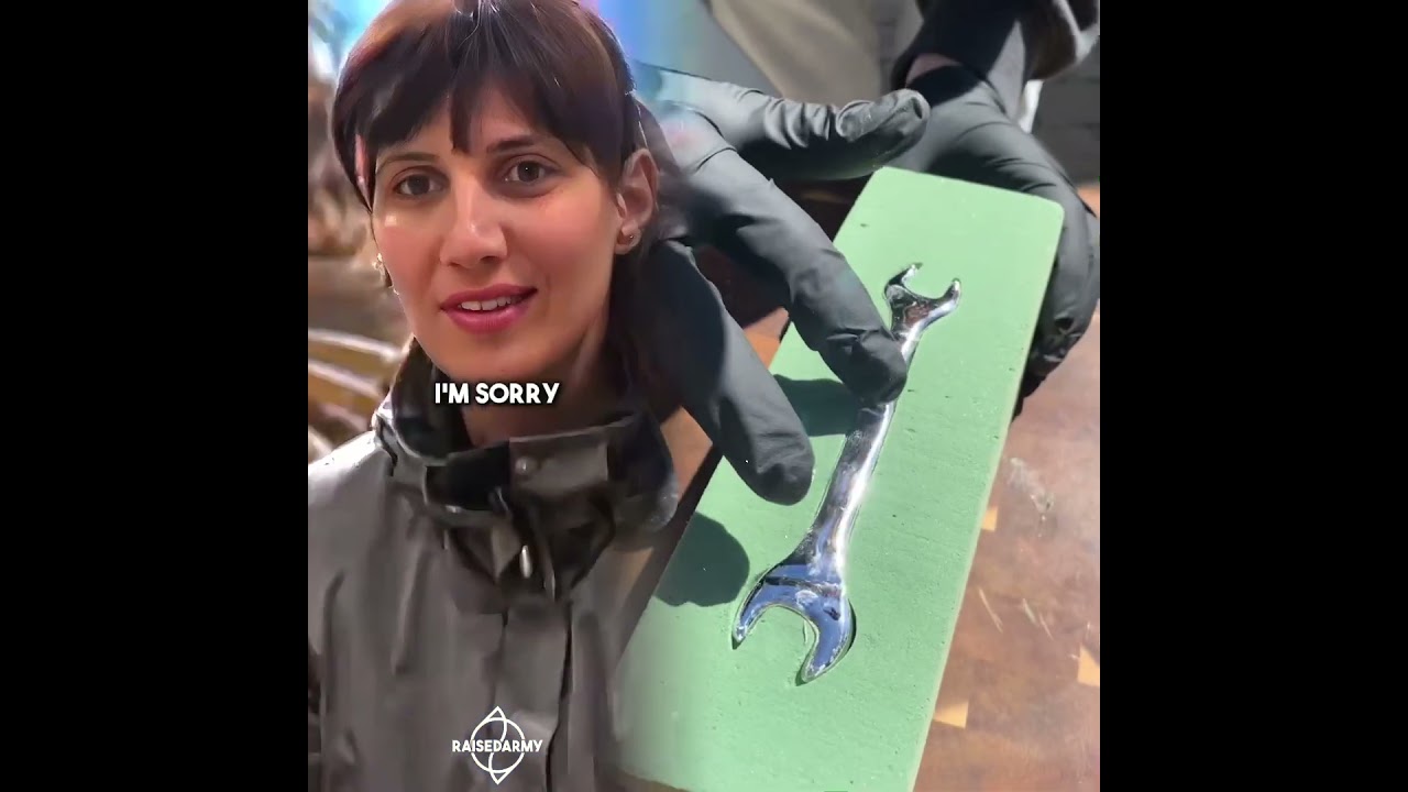 Why am i crying😢😢 