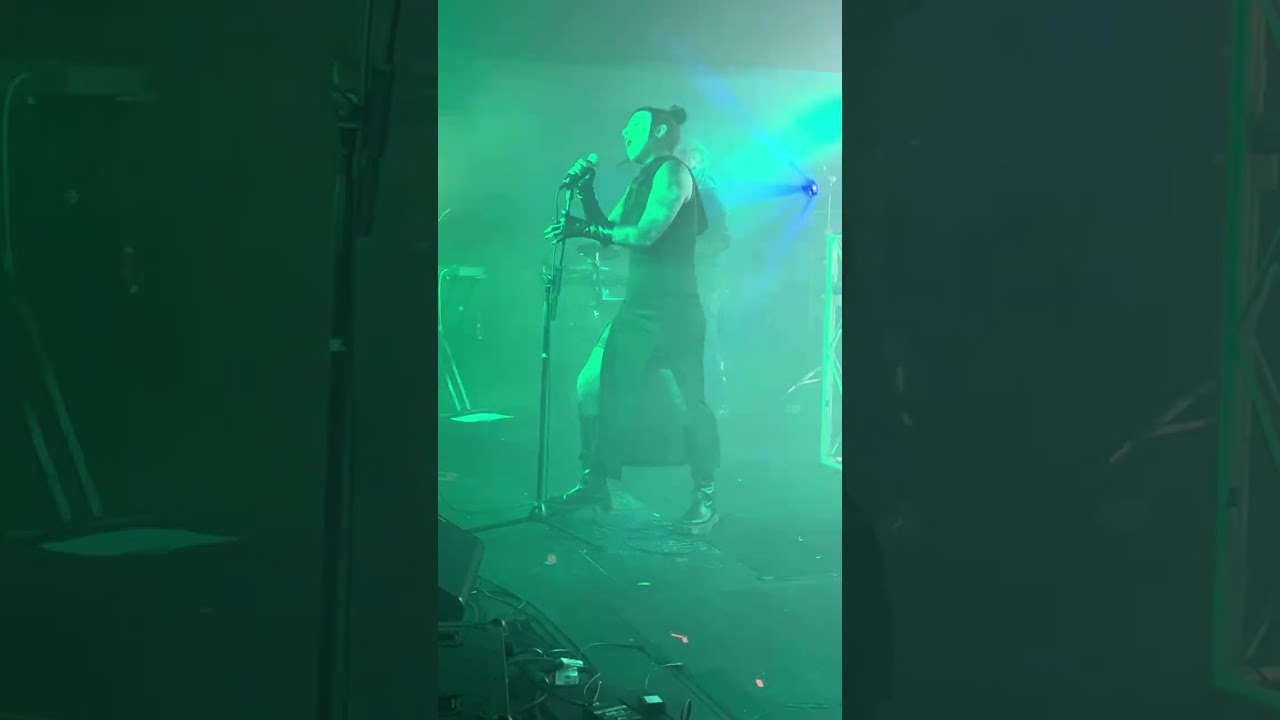 Unter Null coming up to breathe live Santa Ana 5/24/25